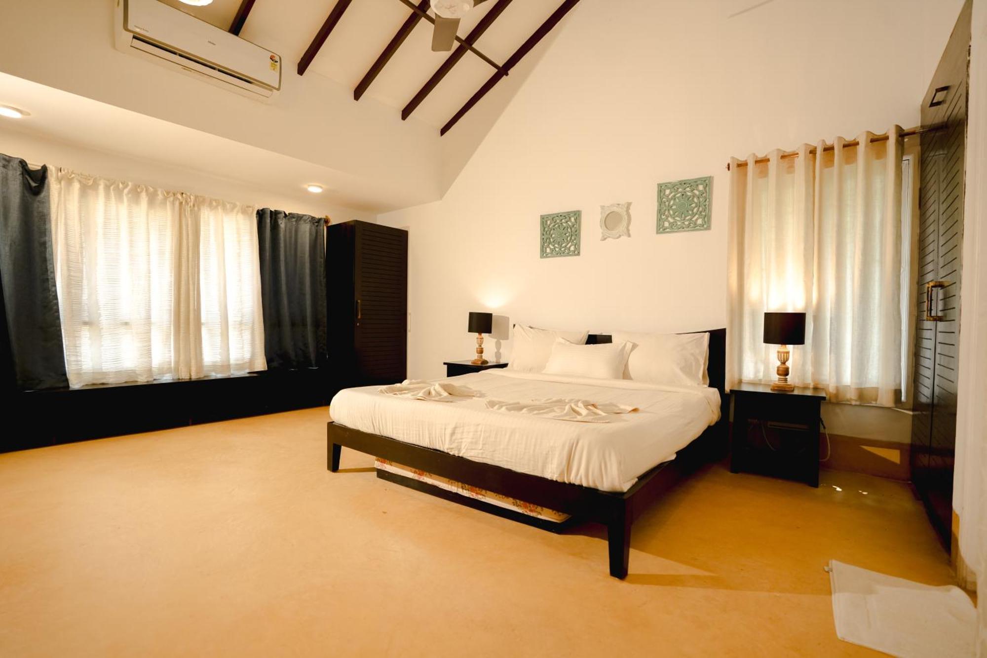 Villa M - Solitude 2 Candolim Goa 3Bhk, Pool Facing, Near Beach, Free Breakfast, Free Wifi And Prime Location Exterior photo