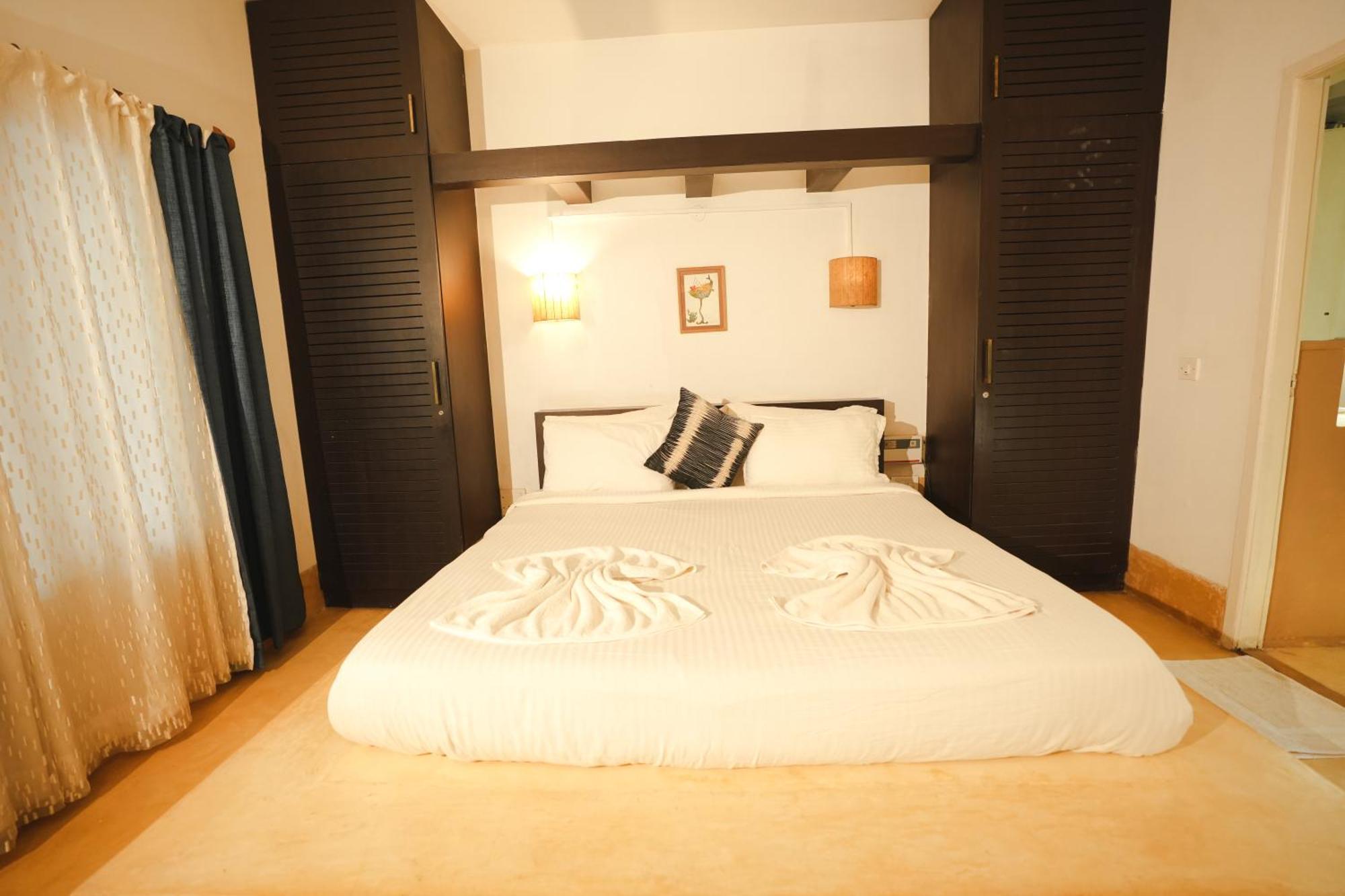 Villa M - Solitude 2 Candolim Goa 3Bhk, Pool Facing, Near Beach, Free Breakfast, Free Wifi And Prime Location Exterior photo